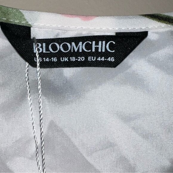 BloomChic Floral V-Neck Dress - Picture 3 of 11